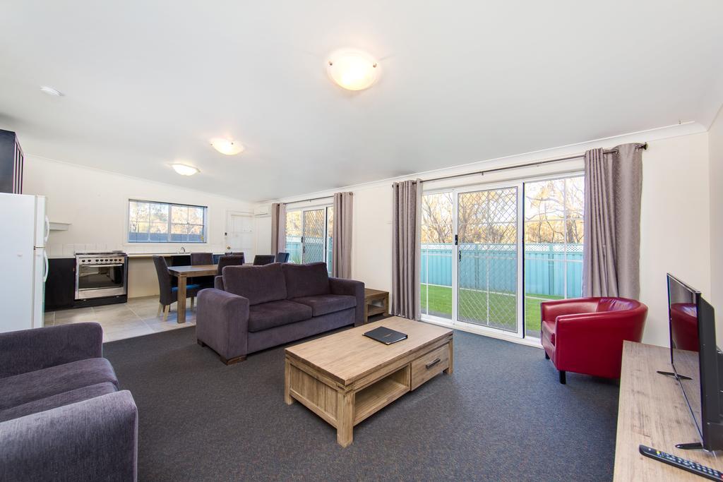 Thurgoona Country Club Resort Екстериор снимка